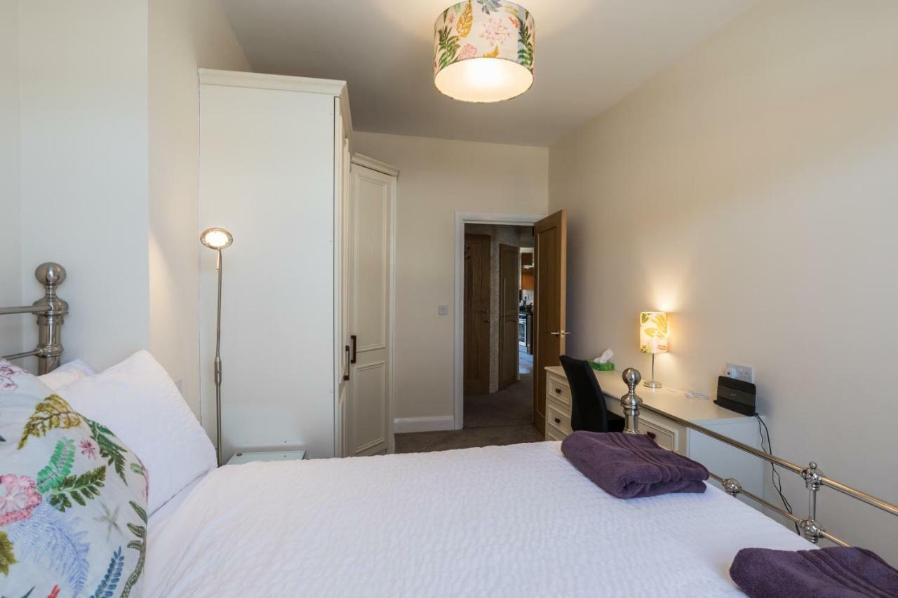 Kingsway Apartment Бишъп Оукланд Екстериор снимка