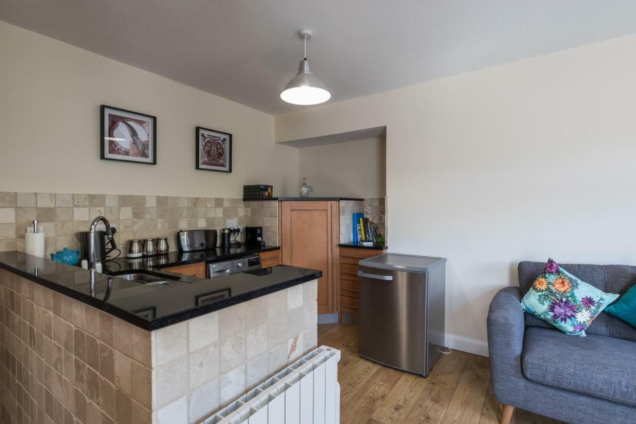 Kingsway Apartment Бишъп Оукланд Екстериор снимка