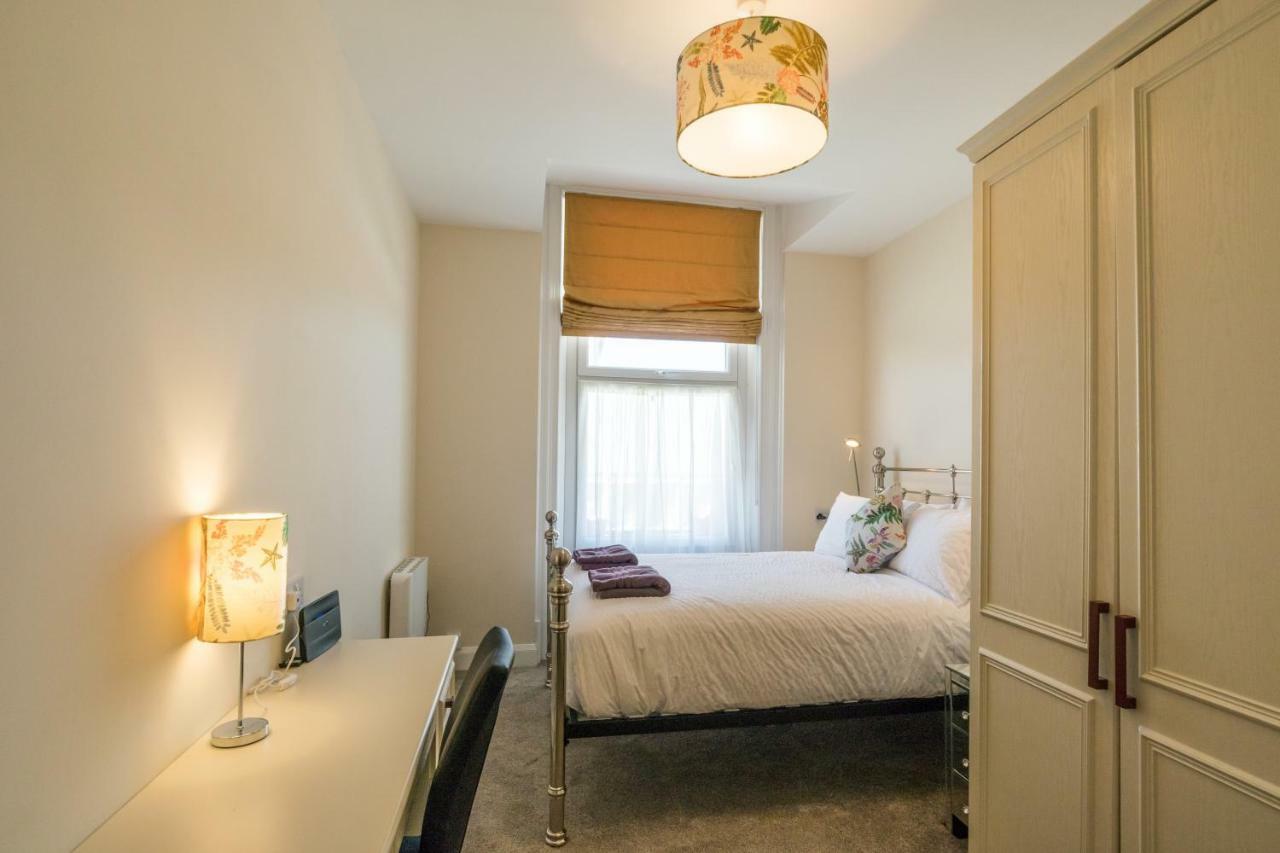 Kingsway Apartment Бишъп Оукланд Екстериор снимка